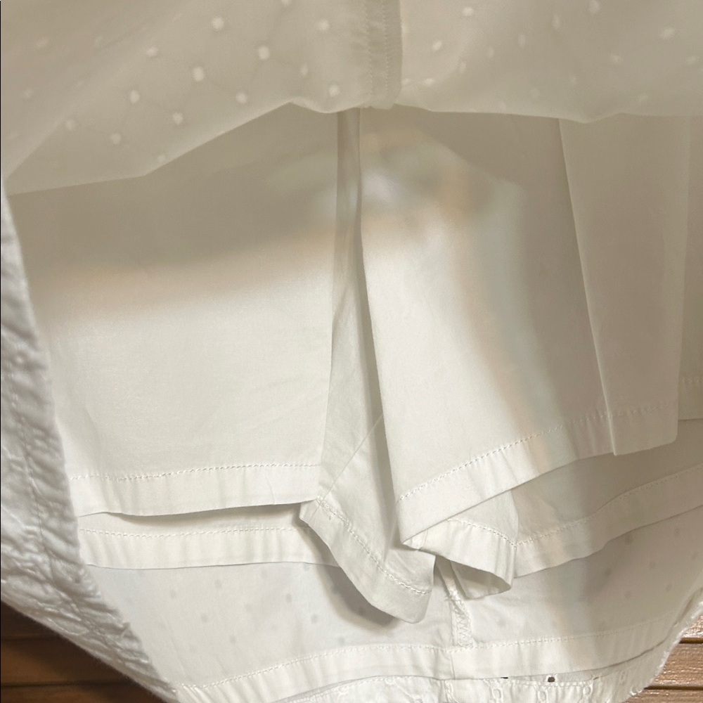 Croft & Barrow White Cotton Eyelet Skort Skirt Size 8 - Picture 5 of 6